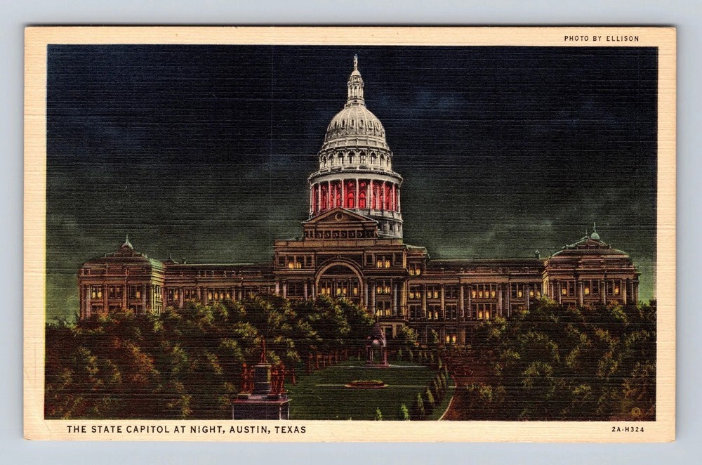 Austin TX-Texas The State Capitol At Night Vintage Postcard