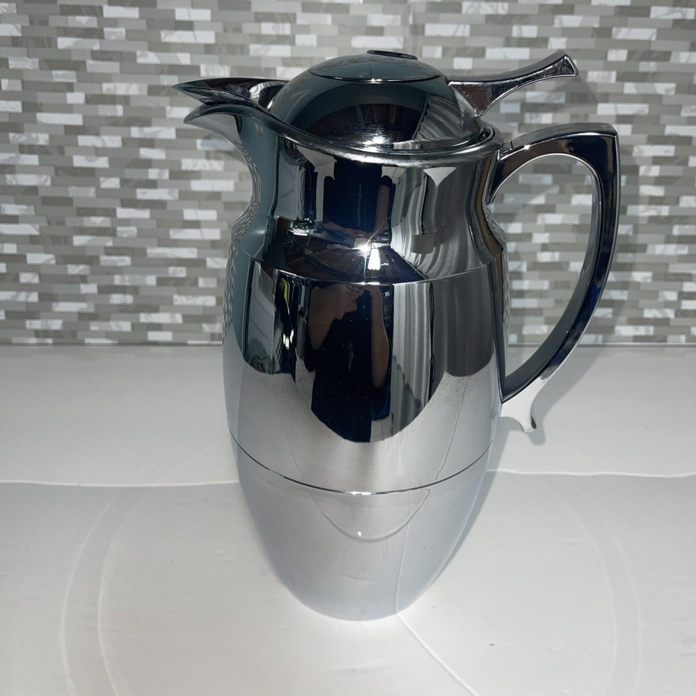 PAMPERED CHEF 42 Oz Chrome Carafe with Thermal Glass Liner for Hot or Cold Drinks