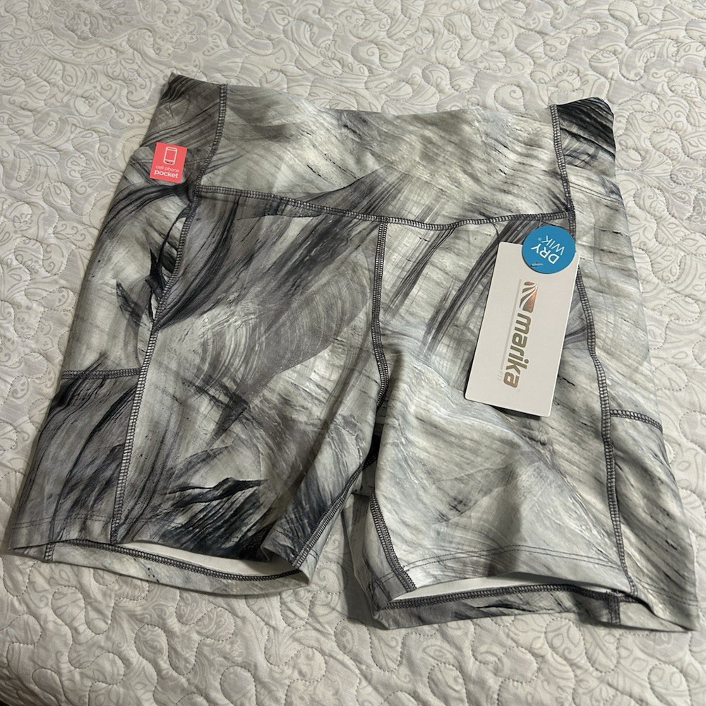 Marika Women's Biker Activewear Shorts XL Abstract Gray/White/Black Pockets