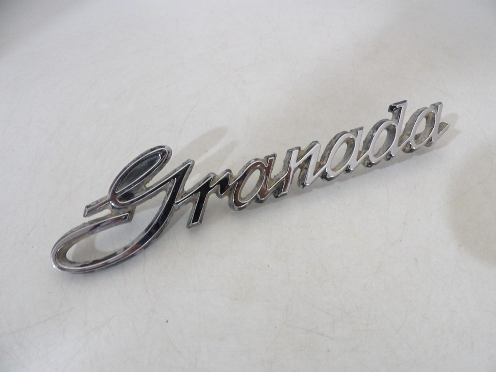 1975 1977 1978 1979 Ford Granada Fender Nameplate Emblem D5DB-16B114-AA OEM