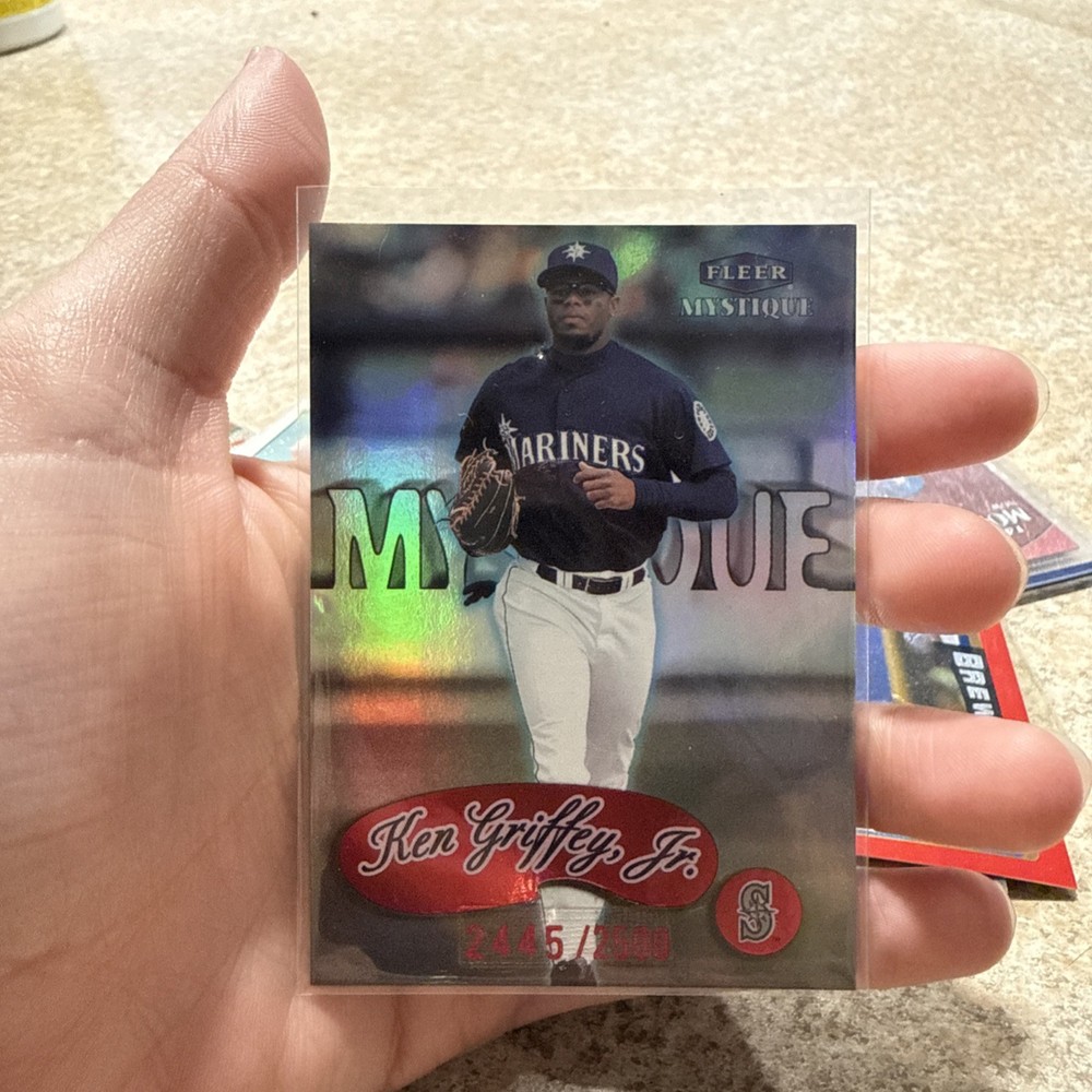 1999 Fleer Mystique RED SP #151 Ken Griffey Jr Refractor HOF RARE PARALLEL /2500