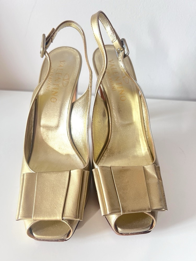 Valentino Garavani gold bow slingback heels EU 38.5 US 8-8.5 with 11cm heel
