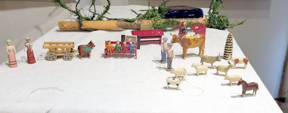 Miniature wooden Village. Early  1900s German Erzibirge Putz Items. Houses, etc.