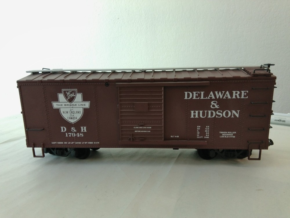 USA Trains R19107D G Scale Steel Box Car Delaware & Hudeson #17948