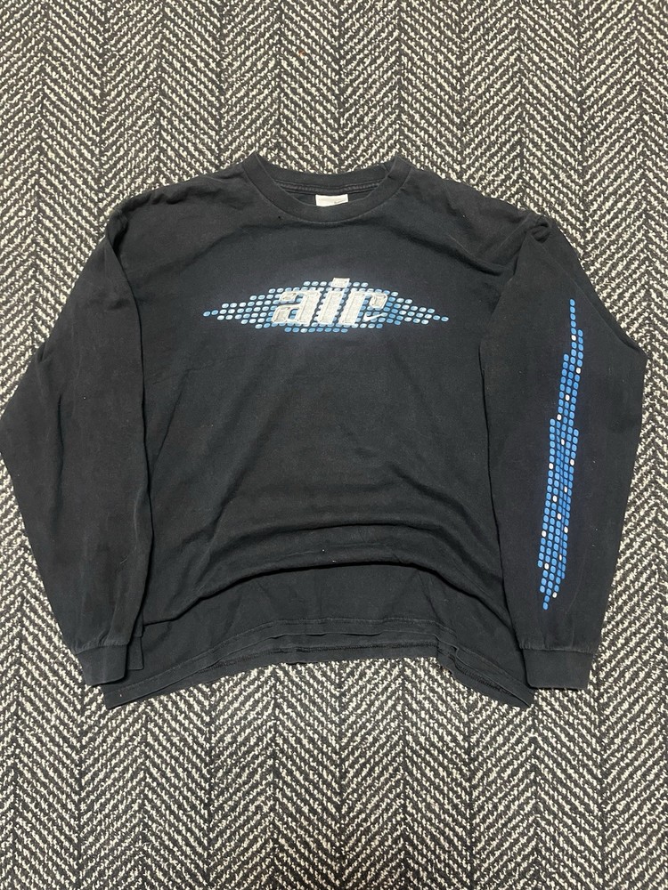 Vintage 00’s Black Long Sleeve Nike Shirt Size: Large