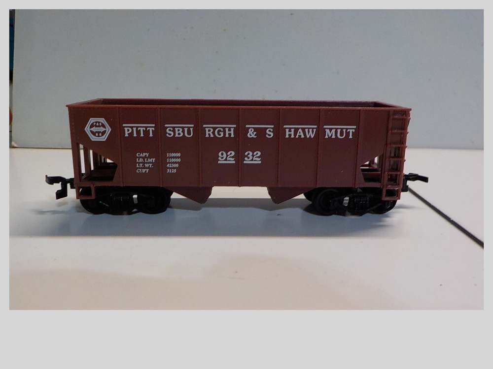HO Scale Life Like PITTSBURGH & SHAWMUT  2 BAY HOPPER Car #9232