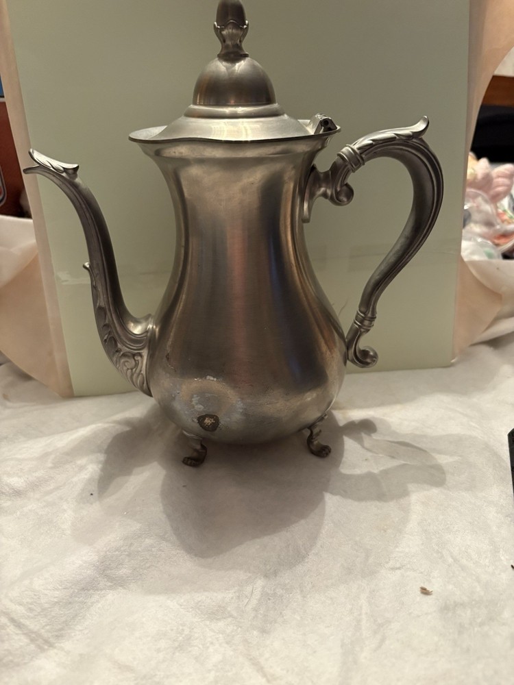VTG.Preisner Pewter Teapot Pattern # 2061 & 2062  Hinged Lid .Little dent on Sid