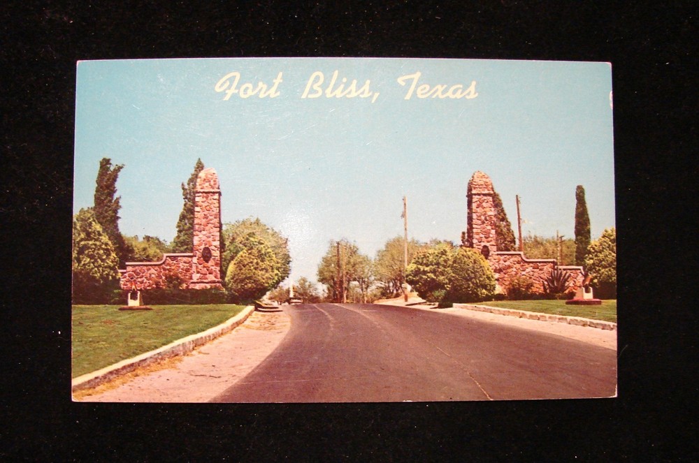 Vintage Postcard 