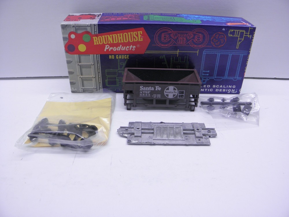Roundhouse 26' Ore Car Santa Fe #6825 - Ho Scale Kit - Lot B