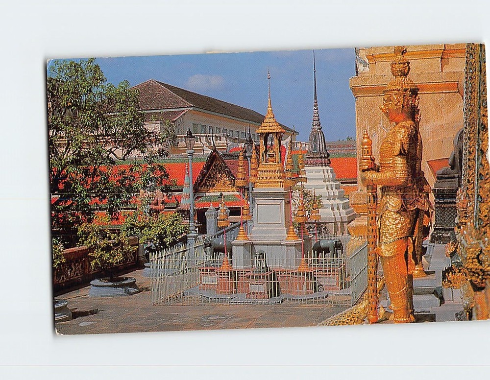 Postcard Inside the grounds of War Phra Keo Bangkok Thailand