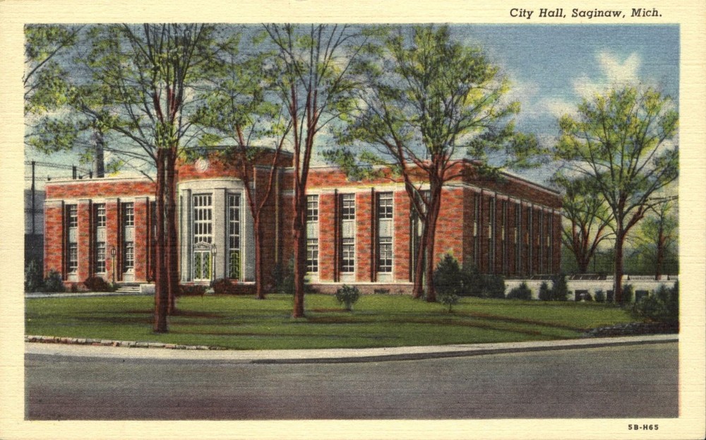 City Hall ~ Saginaw Michigan MI ~ 1940s postcard unused