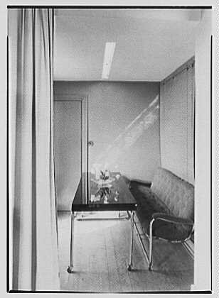 Russel Wright, residence at 7 Park Ave., New York City. Dining alcove