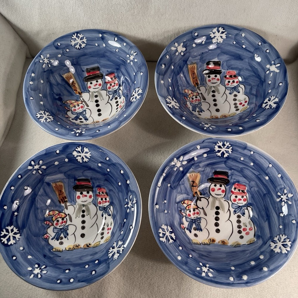 Tabletops Unlimited Snow Family 7 1/4” Soup Cereal Bowl Christmas 2003 Set 4
