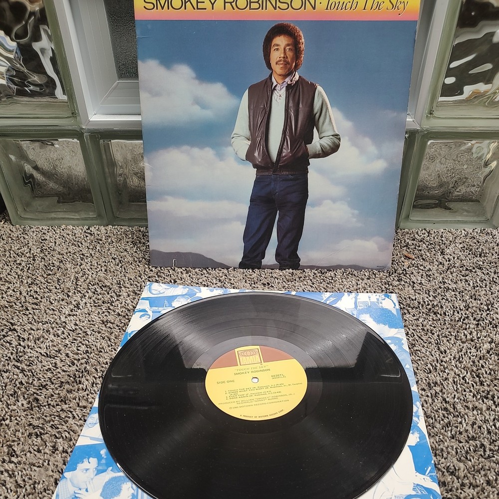 SMOKEY ROBINSON: touch the sky TAMLA 12