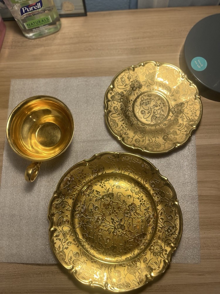 Rare VTG Hutschenreuther Selb Bavaria Gold Encrusted Demitasse Cup & Saucerx