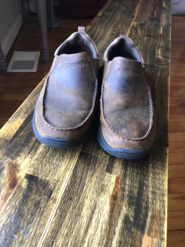 Skechers Men's Slip-on Loafer Dark Brown Leather Size 9 US