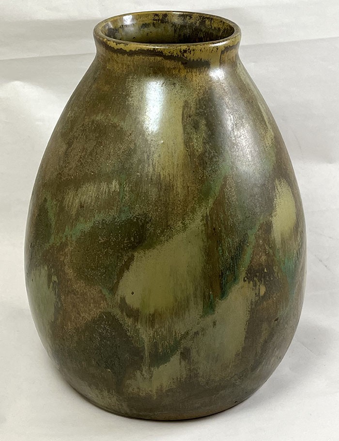 Vintage 1930s RED WING Art Pottery Bulbous Vase #212 NOKOMIS Glaze 10 1/2
