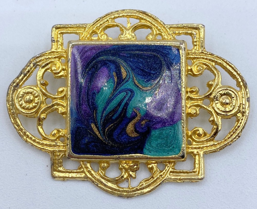 B6-3044 VINTAGE BROOCH GOLD TONE PIN 2