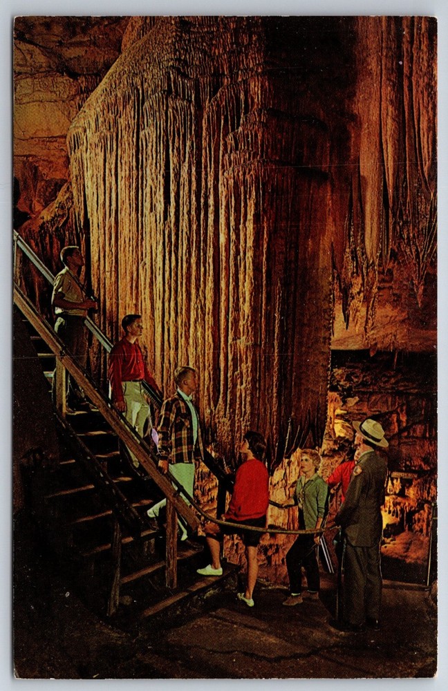 Kentucky~Visitors @ Frozen Niagara In Mammoth Cave Natl Park~Vintage Postcard