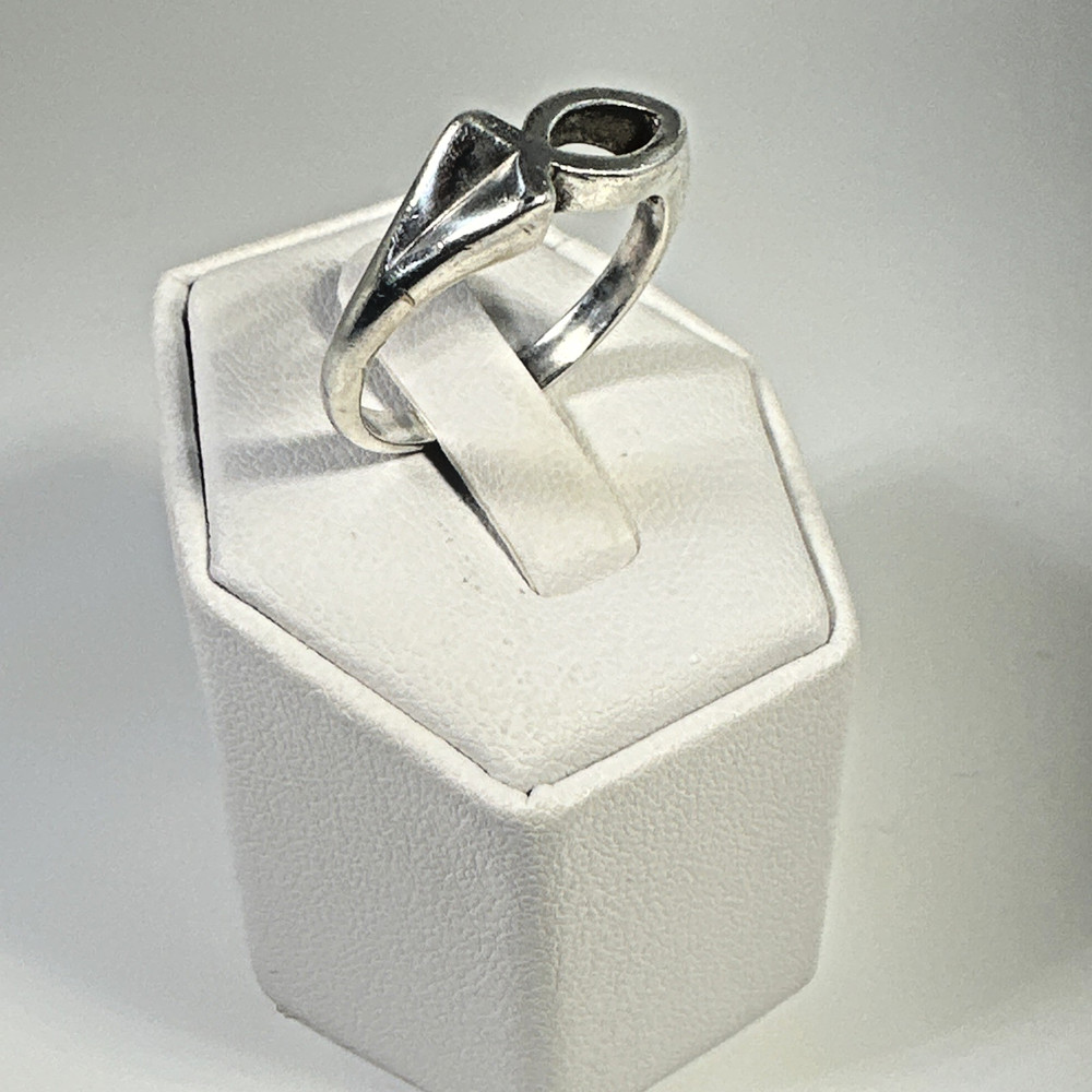 STUNNING .925 Vintage Sterling Silver Estate Ring Size 9.75 stone