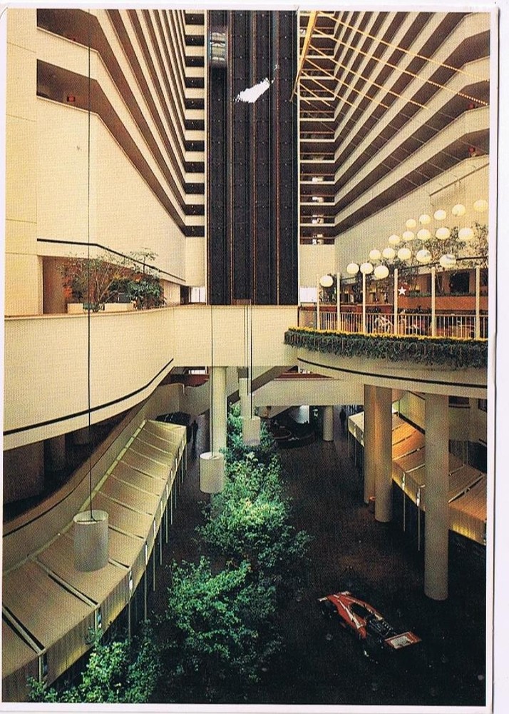 Indiana Postcard Indianapolis Hyatt Regency Hotel