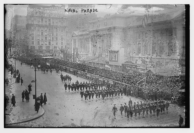 Naval Parade,celebrations,military personnel,buildings,Bain News Service,1918