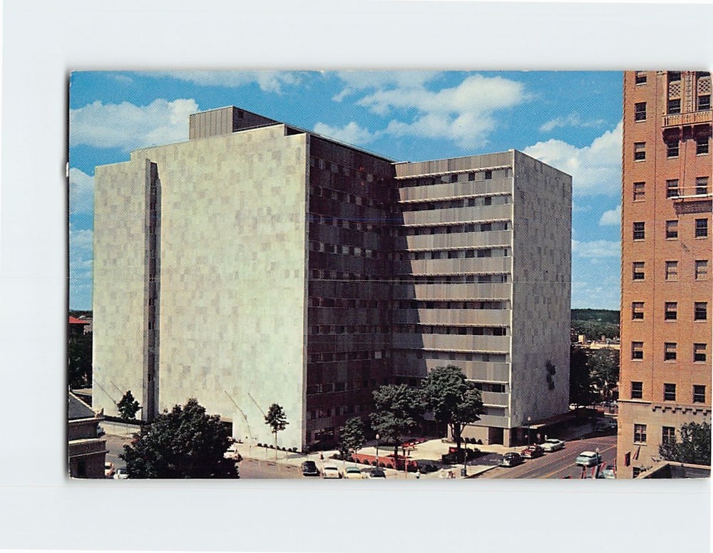 Postcard Mayo Clinic & Mayo Building Rochester Minnesota USA