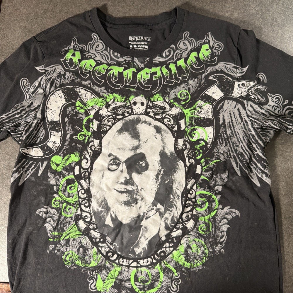 Beetlejuice Mens Medium Graphic T-Shirt Goth Horror Movie Face Print Licensed