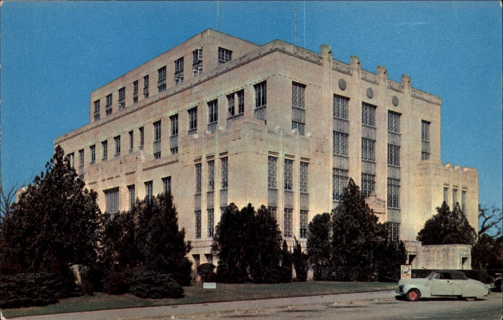 Austin Texas Travis Co Court House 1950s car convertible unused vintage postcard