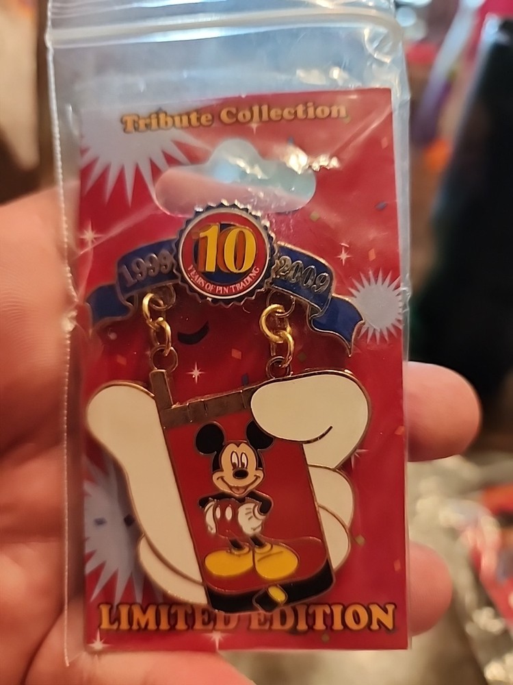Disney 10th Anniversary Mickey Mouse Dangle Pin Limited Edition 1000 White Glove