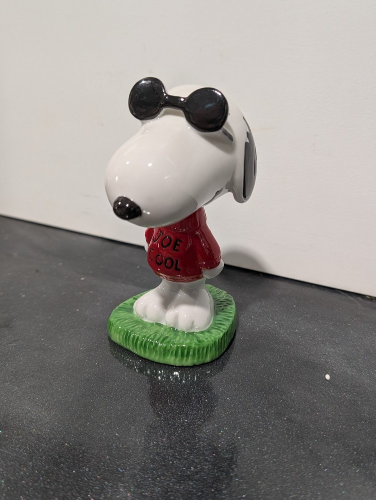 Flambro Imports Snoopy Peanuts Figure 1998 