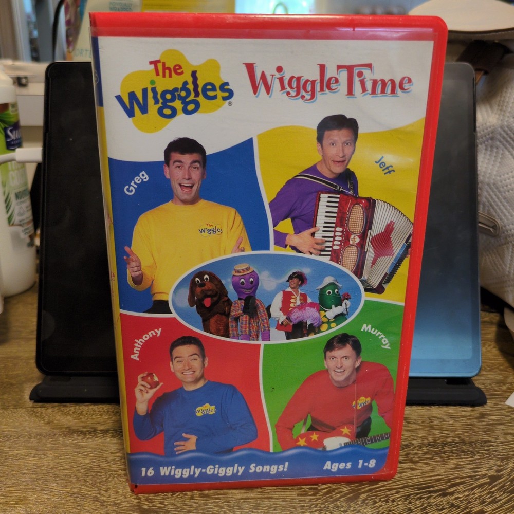 The Wiggles - Wiggle Time 2000 VHS Large Red Clamshell Case