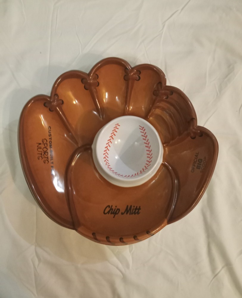Plastic CHIP MITT Custom-Built SERVING / PARTY Baseball Glove Official Big Scoop