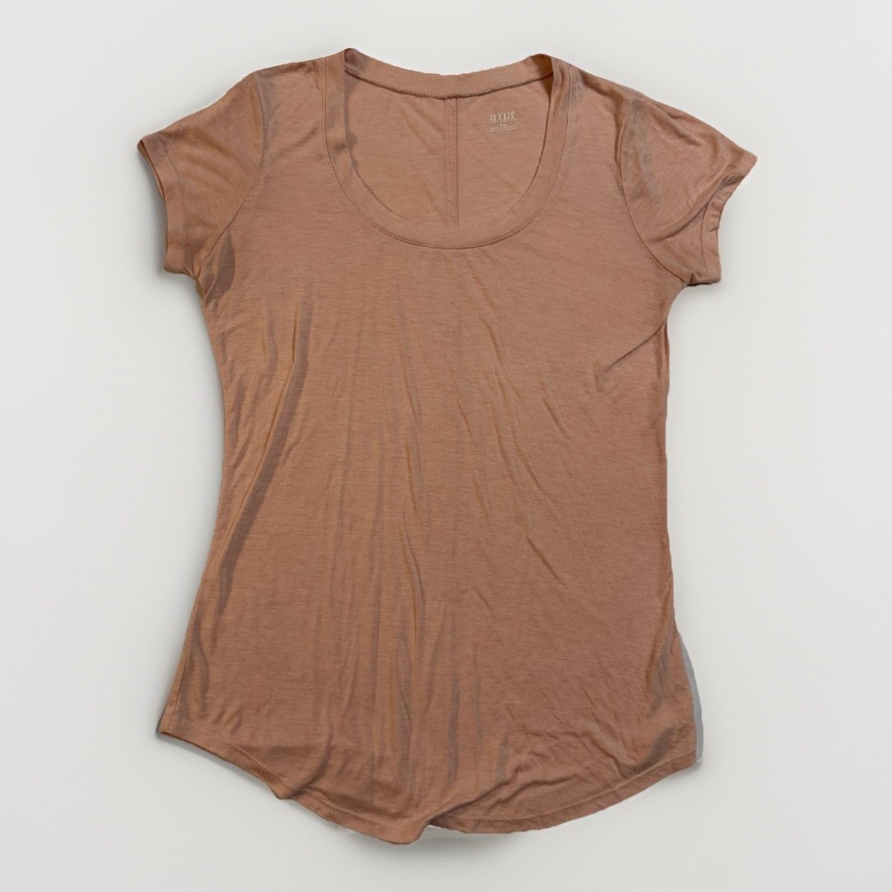A.N.A New Approach Brand Women SIze (M) T-Shirt Short Cap Sleeve Lite Pink Scoop