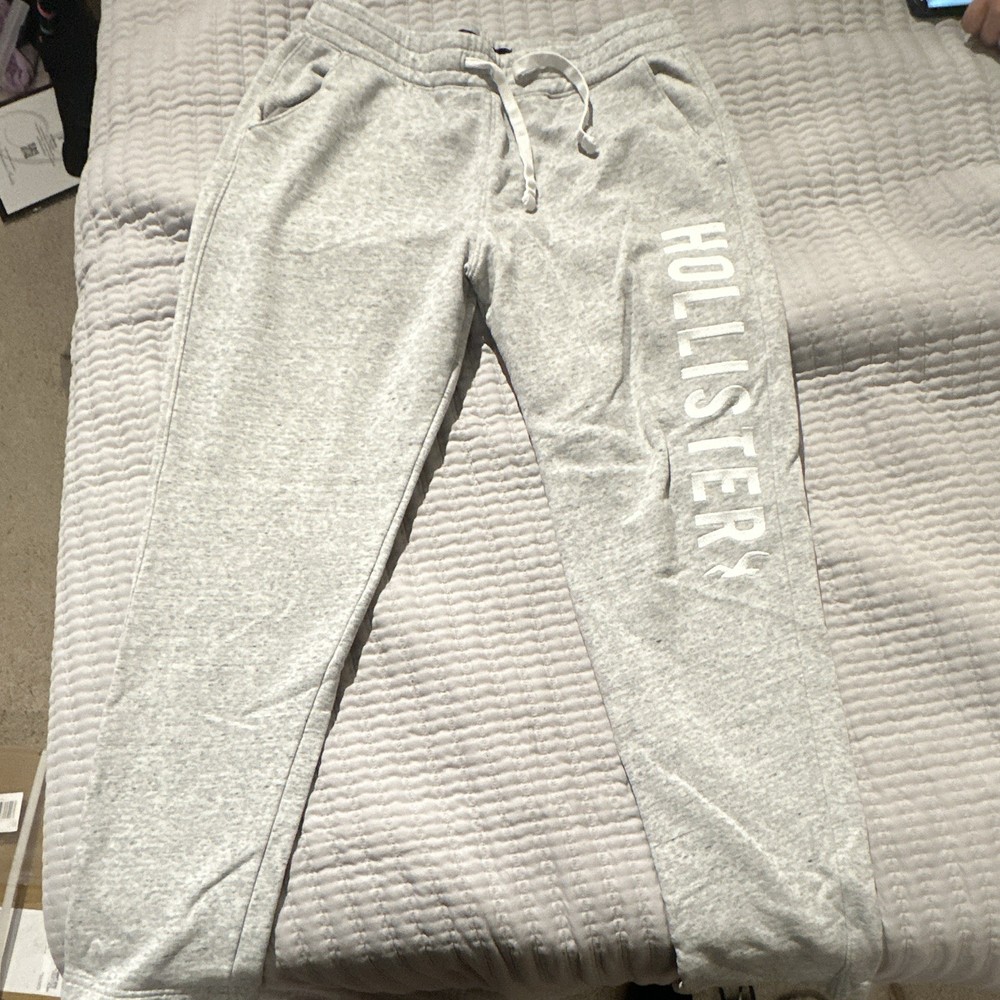 Hollister Men’s Gray Logo Fleece Sweatpants Size M Drawstring Pockets