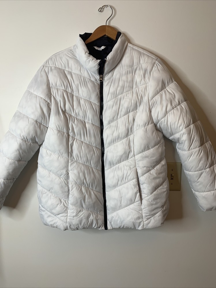 Time and Tru Women's XL White Puffy Jacket Size 16/18 Winter Coat