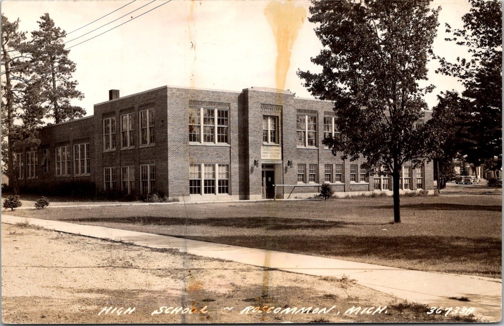 RPPC View of High School, Roscommon MI Vintage Postcard V75