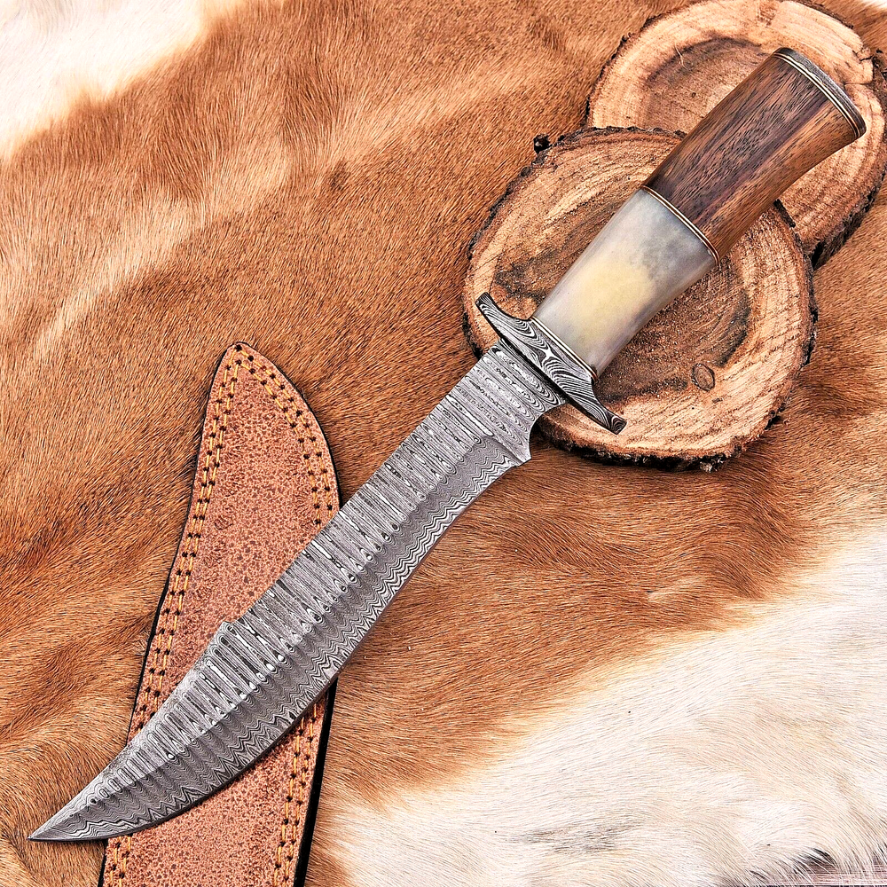 Bowie Kinfe Custom made Forged Damascus Steel Blade Hunting Survival 2914