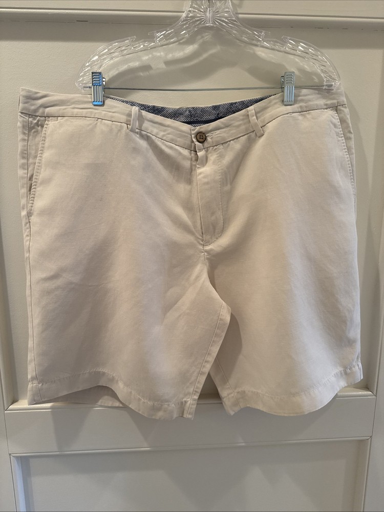 Tommy Bahama Men's Chino Shorts Size 42
