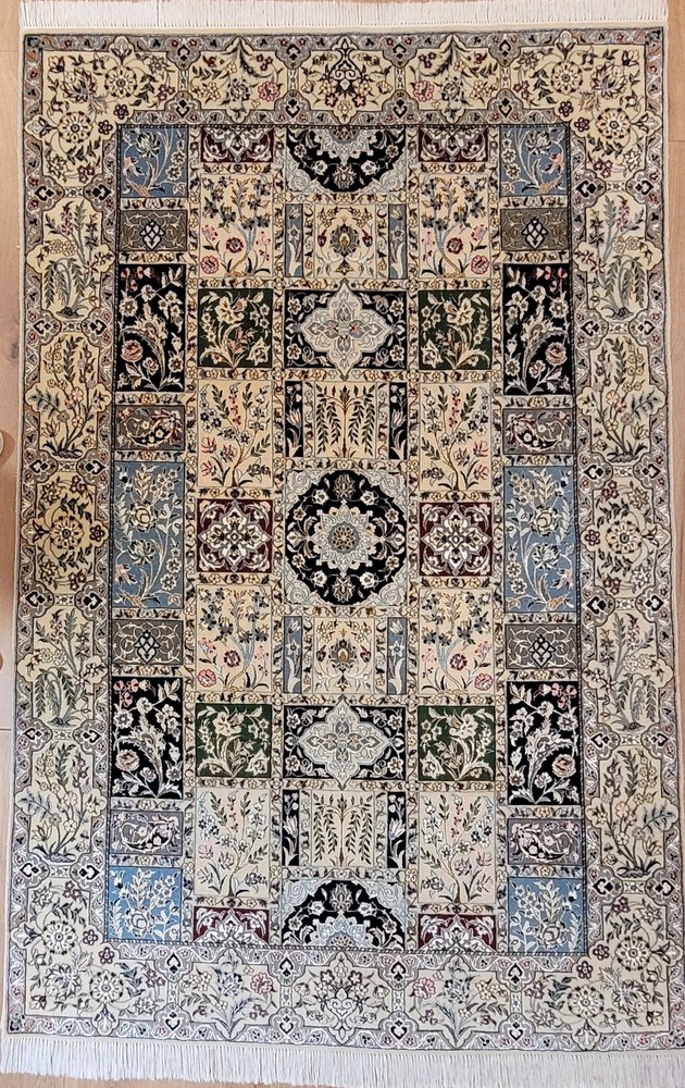 Nain Rug Cork Wool with Silk Garden Field Pattern Fine Knotting