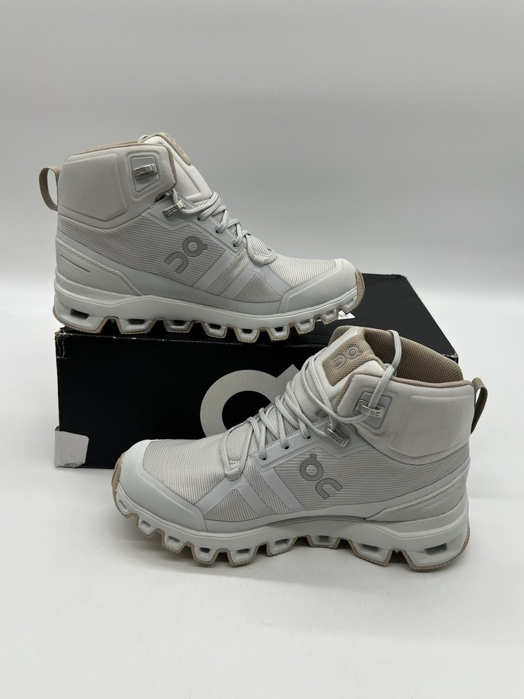 On Cloudrock Waterproof Women's Sz 7  Glacier/Sand Lace Up Hiking Sneakers Boot.