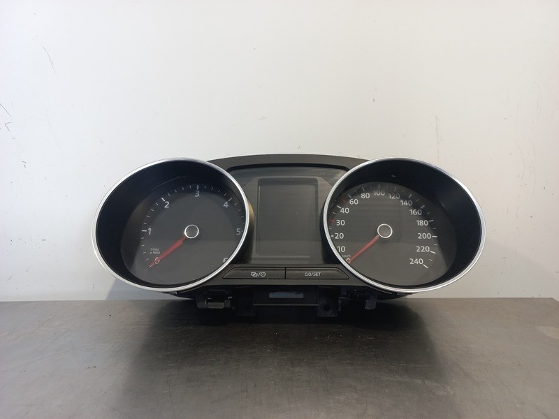 6C0920731J tableau de bord compteur VOLKSWAGEN POLO 1.4 TDI 2009 112897