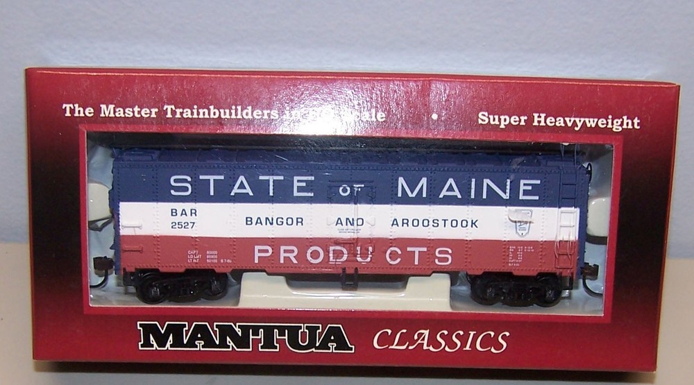 Mantua Classics - 733130- Ho - 41' Steel Refrigerator Car - Bangor & Aroostook