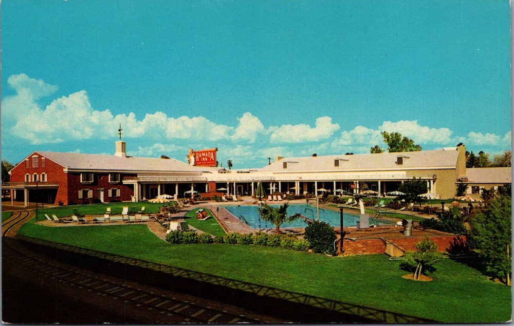 Phoenix AZ Ramada Inn Hotel Swimming Pool Curteichcolor Postcard 1960s-70s