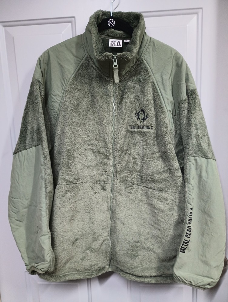 Metal Gear Solid x GU Exclusive Fleece Jacket Green Japan Size M (US S)