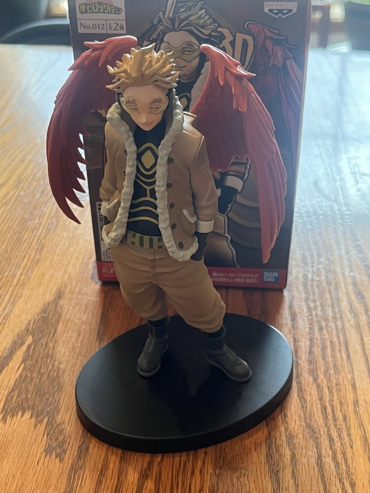 Banpresto Age of Heroes -My Hero Academia Hawks- No. 12 Figure