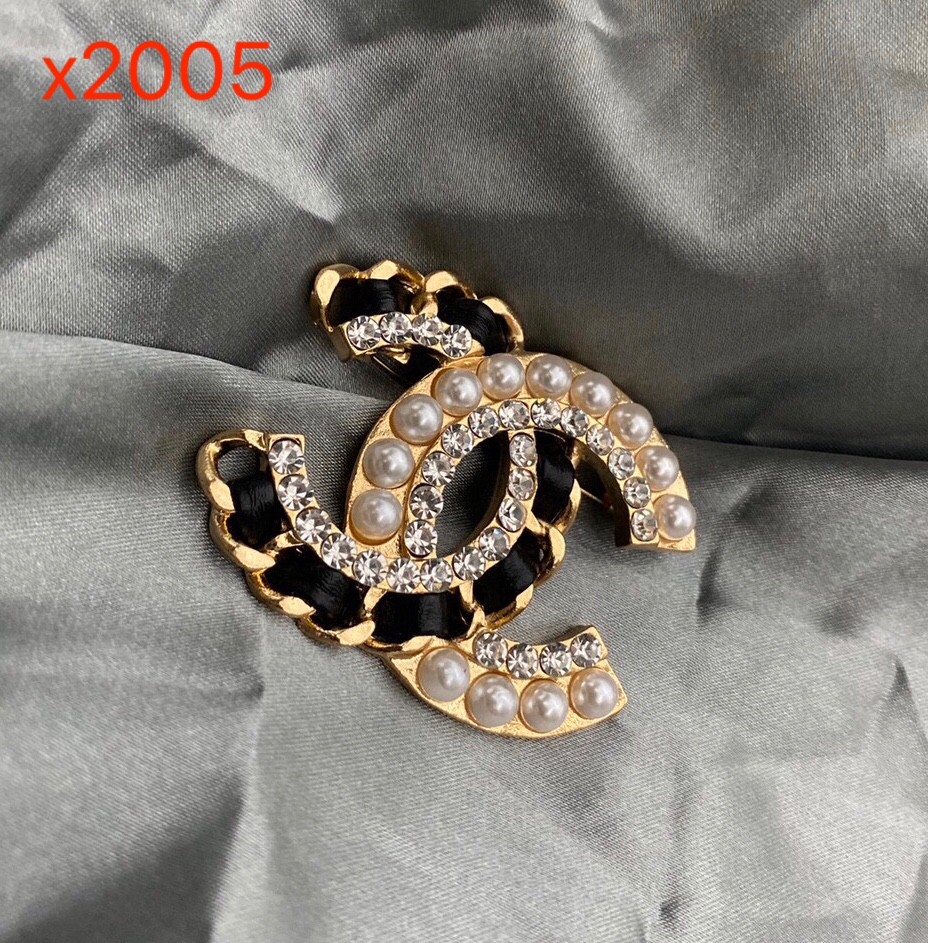 Metal enamel pearl women's brooch birthday gift (38 styles)