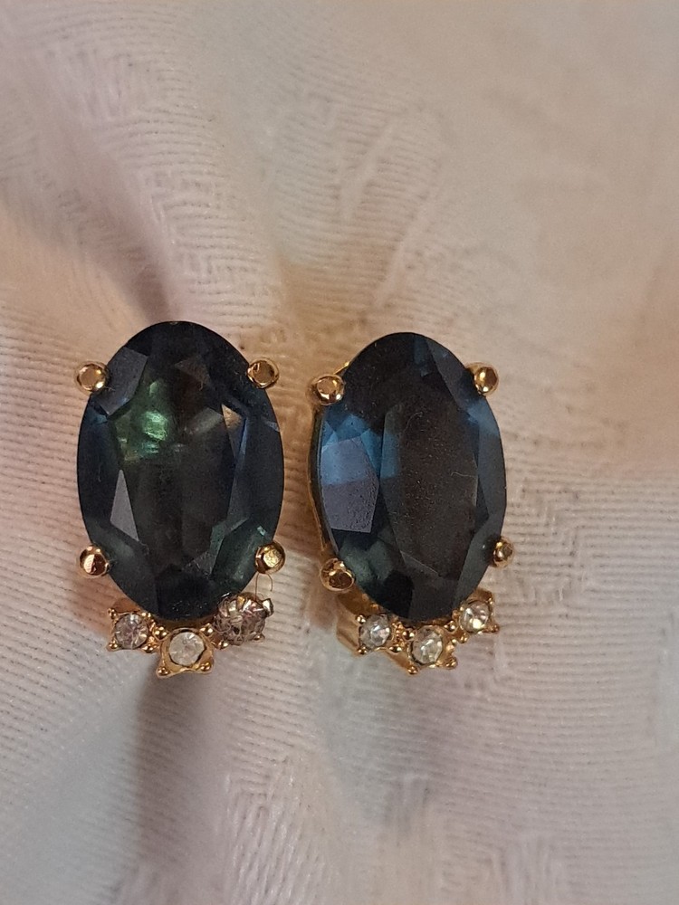Vintage Christian Dior Blue Crystal Goldtone Clip On Earrings