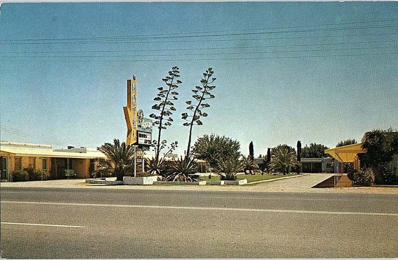 Postcard MOTEL SCENE Mesa Arizona AZ m/09 AI6986