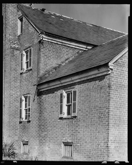 Photo:Roanoke Virginia Trouts Farm Brick House 1930s